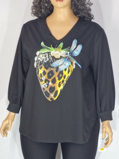 Дамска макси блуза в големи размери от плътно трико с  щампа  и камъчета ягода  в черно   01 01551