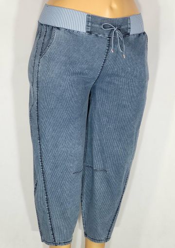 Дамски макси  еластичен тънък спортно елегантен панталон в големи размери тип шалвар ,широк ластик и връзка в синьо рае   03 00567