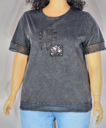 Дамска макси  блуза варен памук с  къс ръкав  в големи размери с нежна апликация и мрежа в сиво 10 00131
