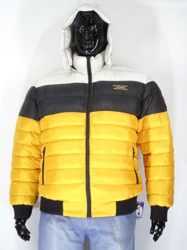 Мъжко зимно спортно трицветно яке в големи размери със сваляща се качулка 26 00068
