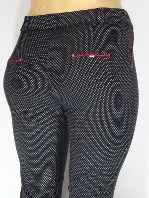 Дамски макси летен еластичен панталон в супер големи размери в черно на бели нежни щампи 03 00400