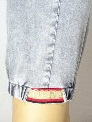 Дамски макси спортни летни еластични дънки в големи размери с нежни камъчета на джоба и връзки  02 00366