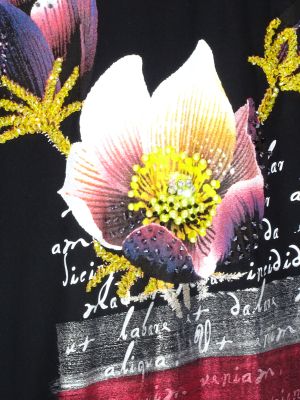 Дамски макси разкроен блузон в големи размери от  трико с щампа цвете перли и камъчета 01 01191