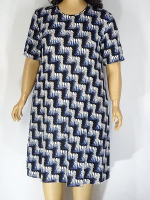 Дамска макси рокля от щампирано трико с къс ръкав в големи размери с  05 00274