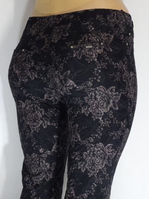 Дамски макси летен еластичен панталон в големи размери от интересна релефна материя на щампа цветя  03 00418