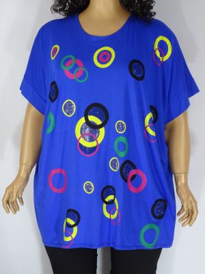 Дамска макси  блуза в големи размери от трико с интересна щампа  и камъчета в синьо 01 01281