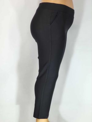 Дамски макси еластичен панталон в големи размери с нежни камъчета и цепки на крачола в черно 03 00553