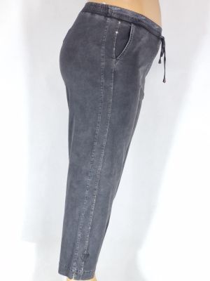 Дамски макси спортни  еластични дънки в големи размери  тънки с връзки и кант камъни в  сиво    02 00567