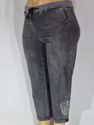 Дамски макси  спортни тънки  еластични дънки в големи размери с нежна апликация пеперуда и камъчета с връзки в сиво   02 00568