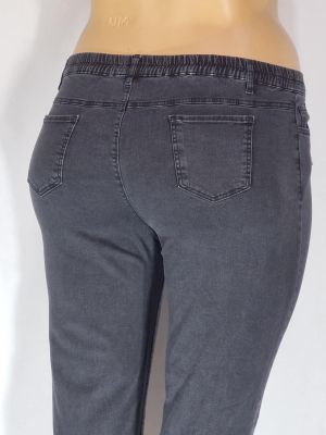 Дамски макси дънки в големи размери с кръпки и интересна щампа в сиво 02 00569