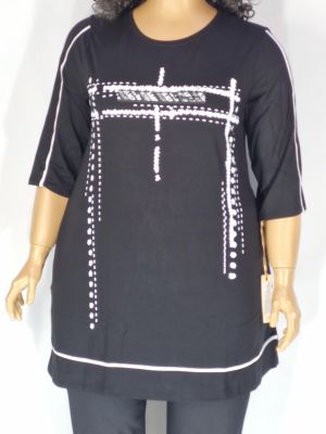 Дамски макси  блузон в супер големи размери с щампа  в черно 10 00114