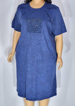 Дамска макси рокля от  варен памук в големи размери с нежна апликация в синьо 05 00375
