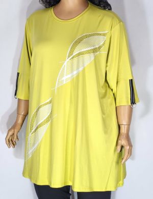Дамски макси разкроен блузон в супер големи размери с щампа в жълтеникаво зелено 10 00126