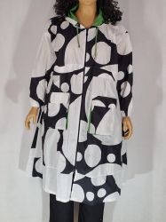 Дамско макси дълго яке в големи размери тип ветровка с интересна щампа  на точки 06 00280