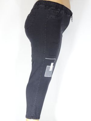 Дамски макси спортни плътни  еластични дънки в големи размери с ластик и връзки с апликация в тъмно сиво  02 00408